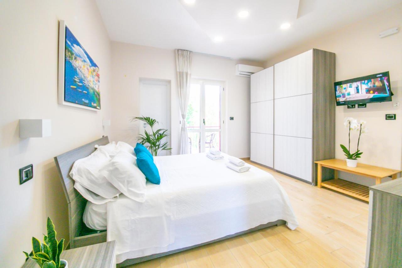Bed and Breakfast Perla Stabia Кастелламмаре-ди-Стабия Экстерьер фото